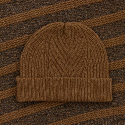 The Bracken Herringbone Rib Cashmere and Wool Beanie Hat Detail 2